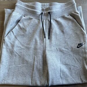 Nike Gray Sweatpants, Medium - NWOT
